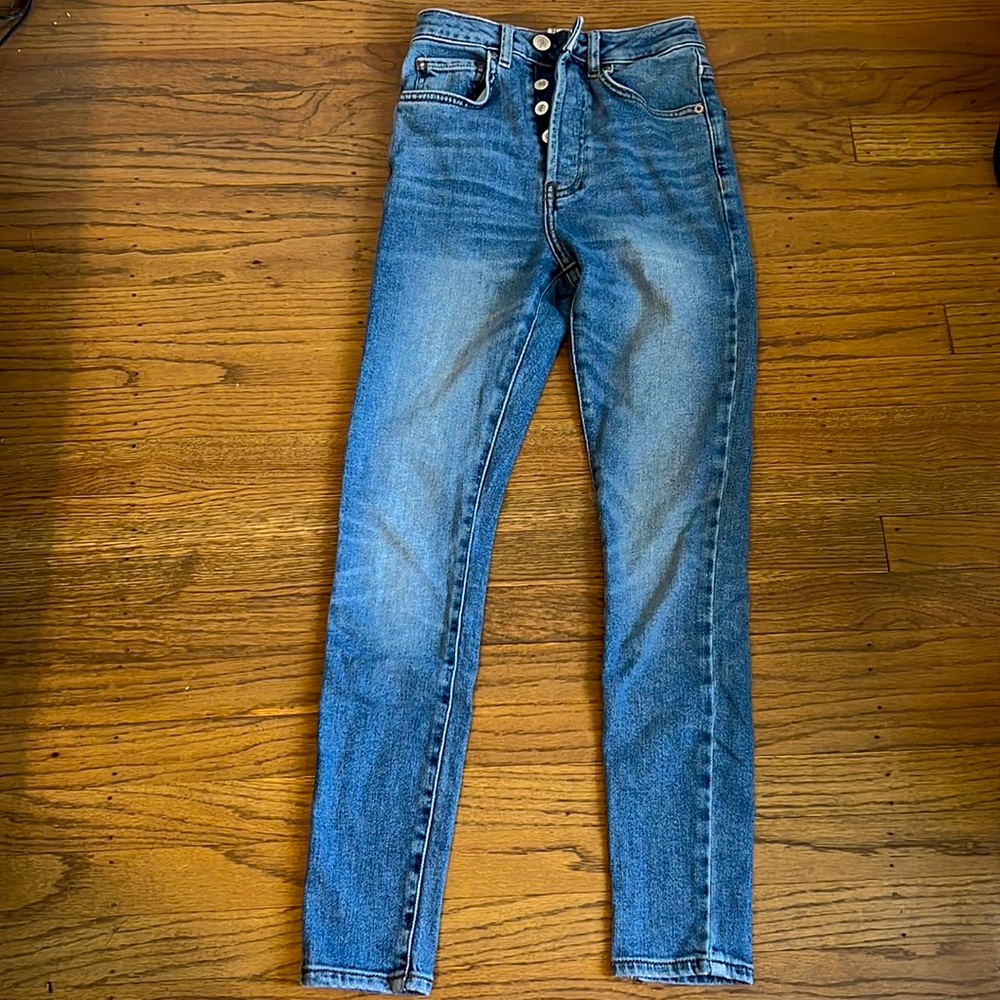 Forever 21 High Waisted button-fly jeans size 24